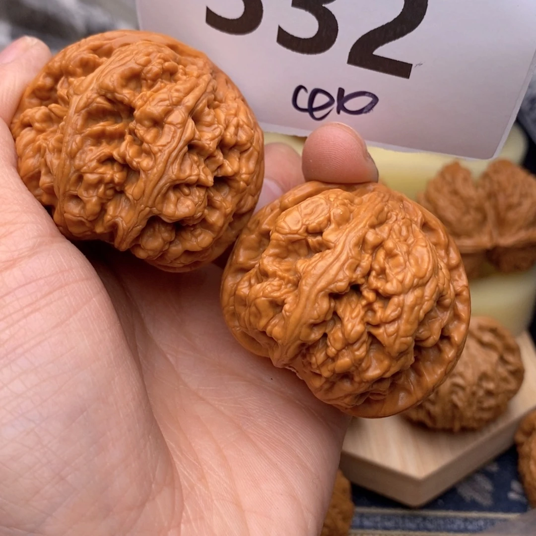 文玩核桃把件332号44粗筋