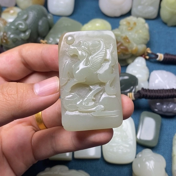 和田玉未镶嵌挂件