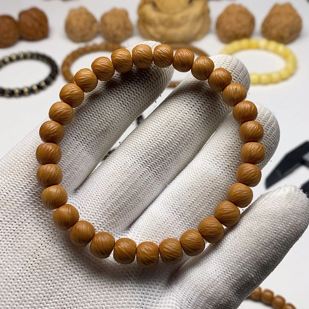 猴头核桃吊坠云锦