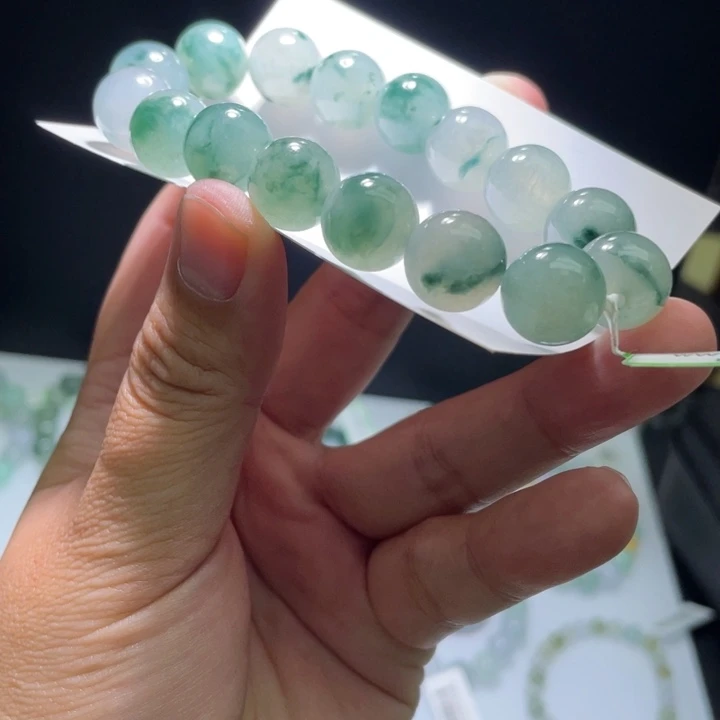 未镶嵌定制翡翠翡翠卡12+