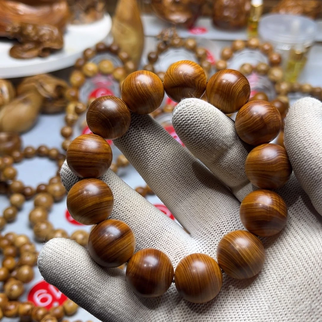 柏木（崖柏）游**游太行崖柏手串