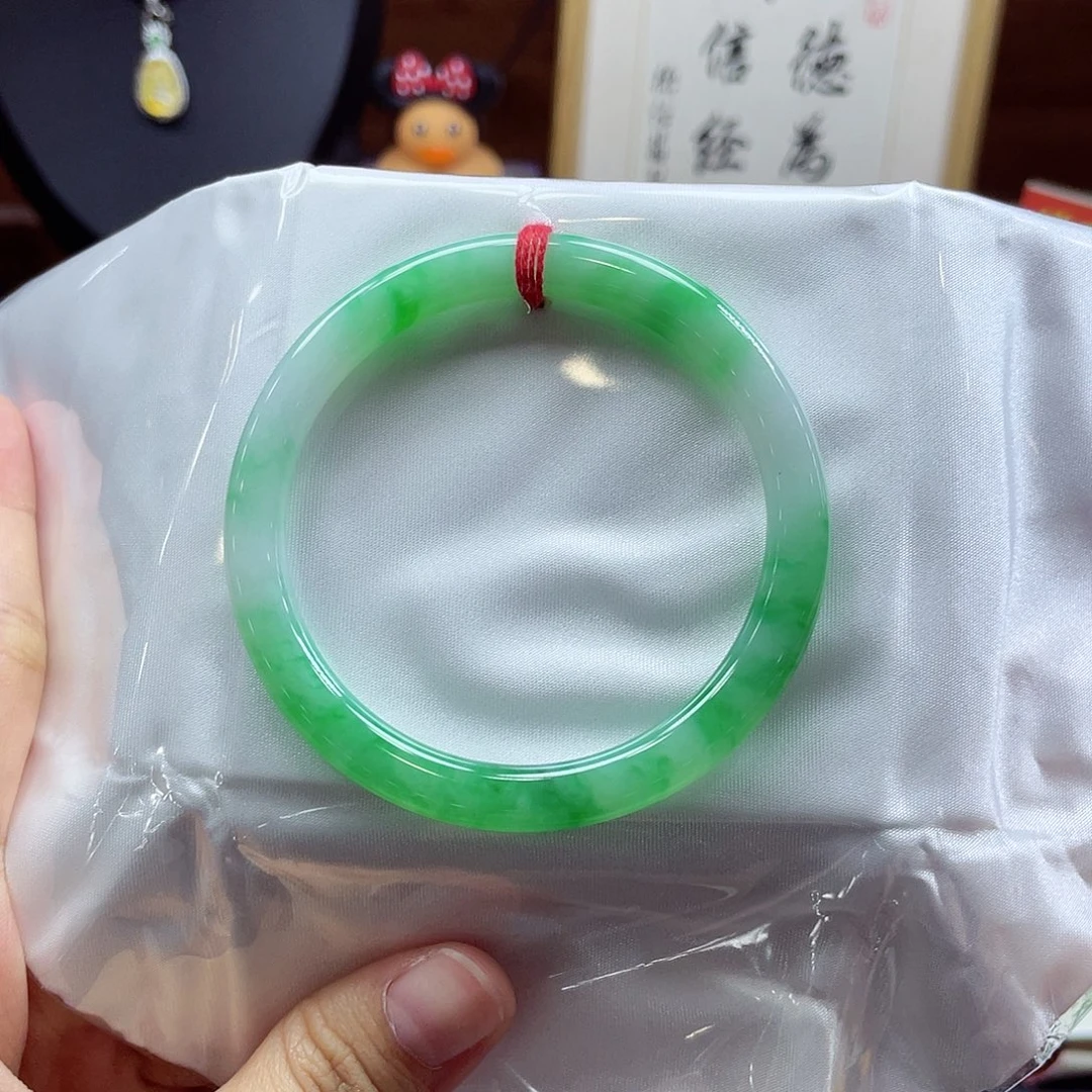 未镶嵌手镯翡翠33 号