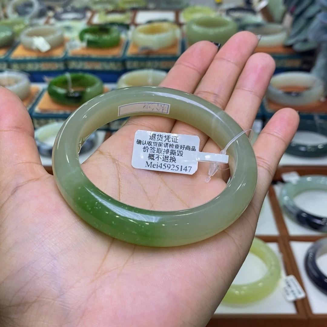 和田玉未镶嵌手镯和田玉翠青58