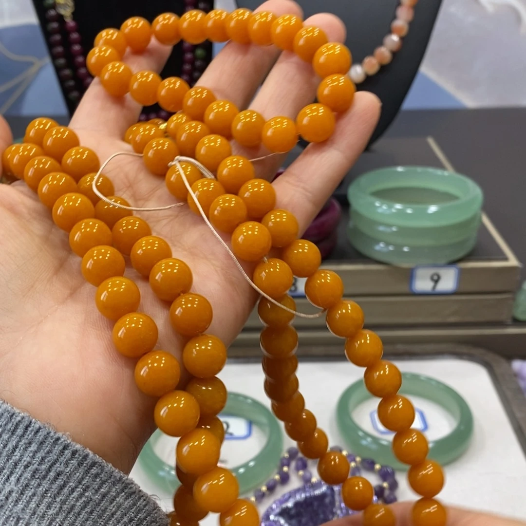 石英岩玉未镶嵌颈饰