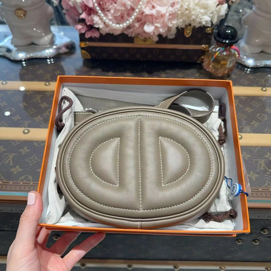 99新 Hermes/爱马仕 猪鼻子 in the loop 大象灰  多功能 腰包Z刻