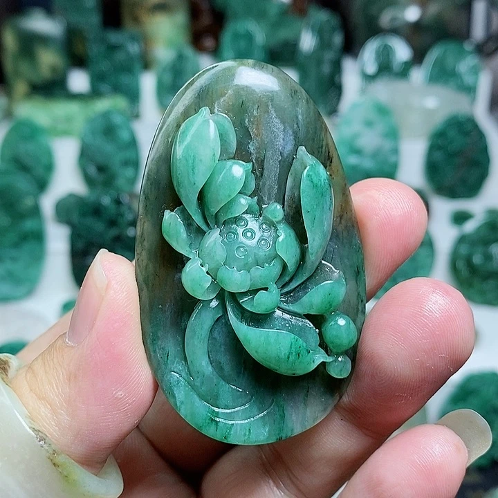 未镶嵌独山玉颈饰