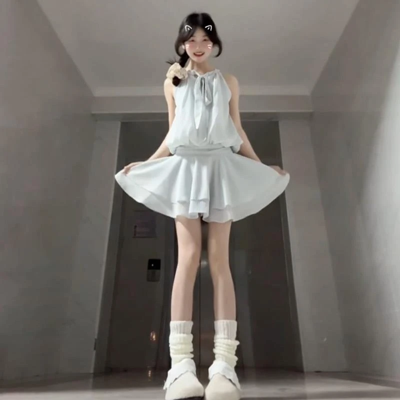 夏日海边度假沙滩裙子法式挂脖连衣裙2025新款高级感小个子a字裙