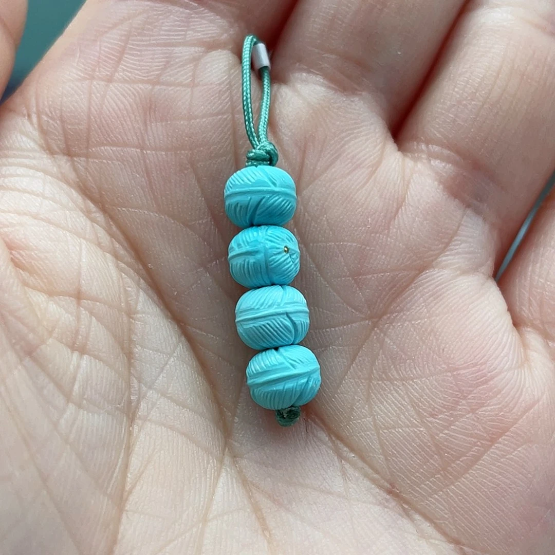 绿松石颈饰未镶嵌