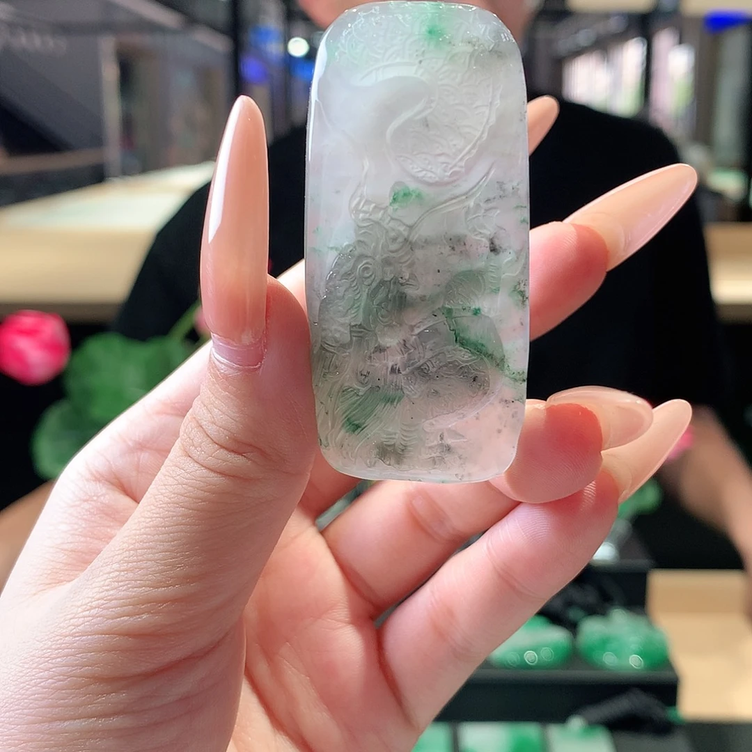 石英质玉未镶嵌吊坠