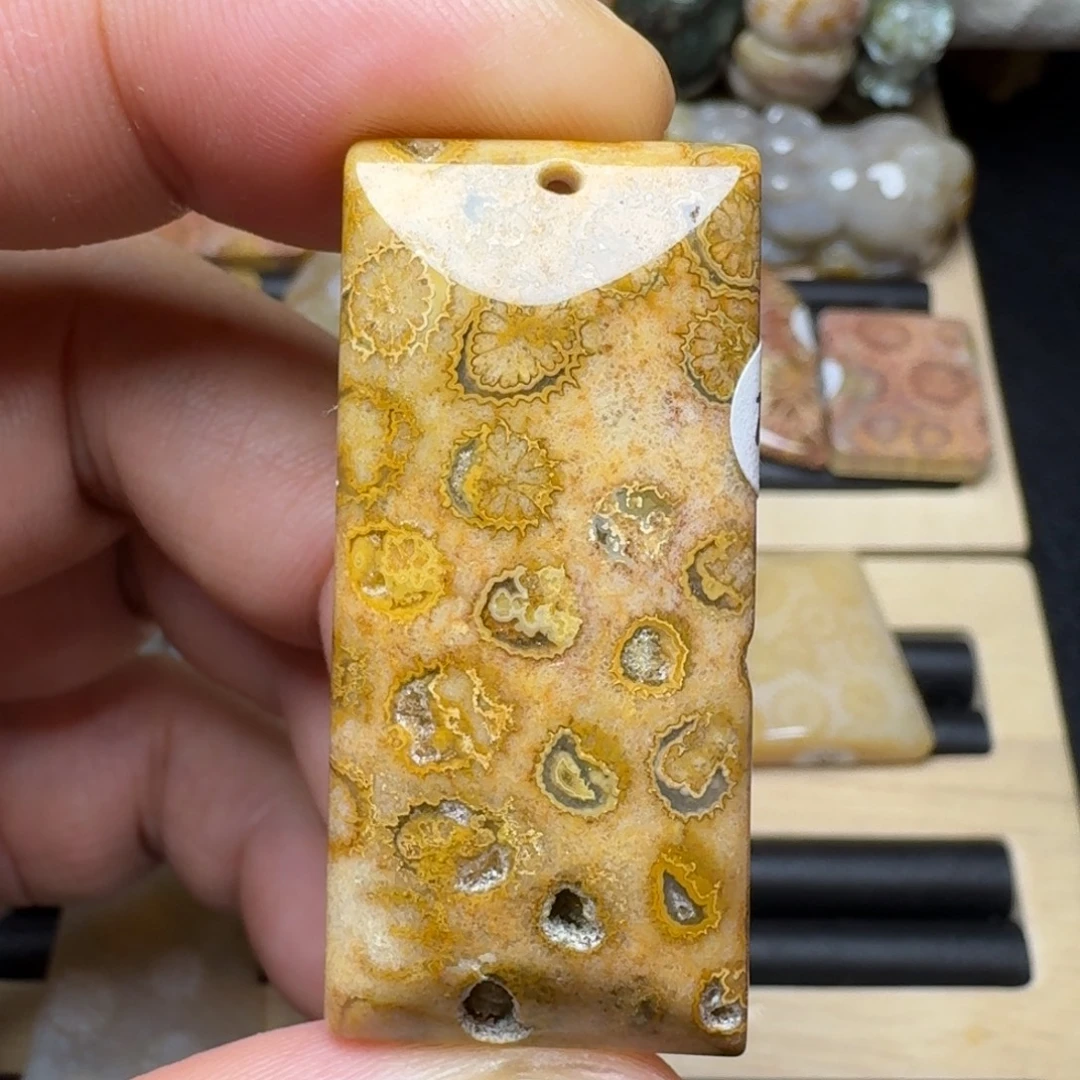 硅化玉未镶嵌纯天然色有机玉石保真色