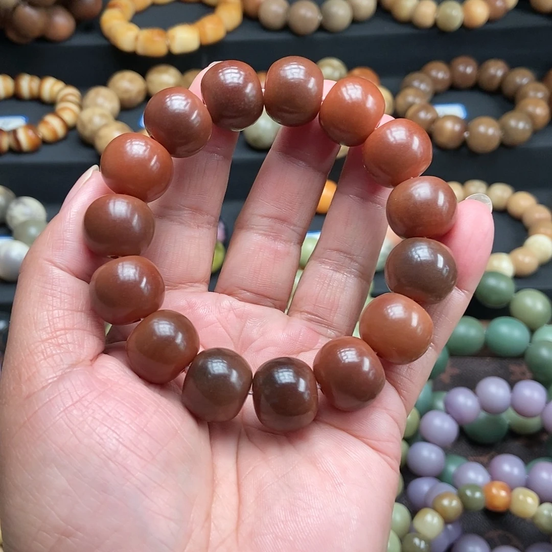 吊坠菩提根/象牙果18mm棕红色