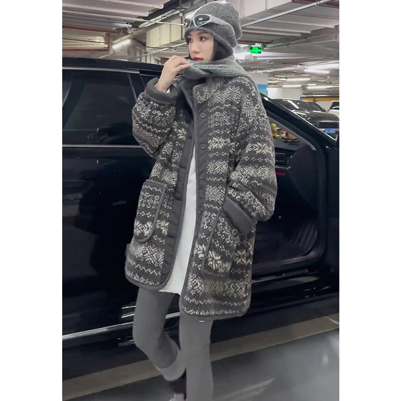 欧洲站2025冬季新款时髦洋气显瘦炸街休闲风阔版型圆领单排扣外套