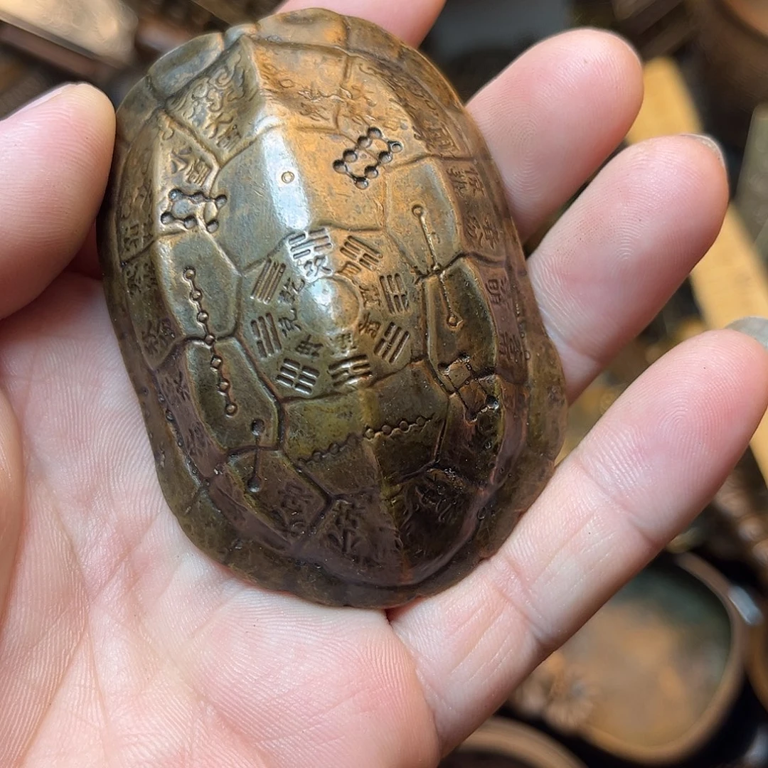 精美铜器工艺品等