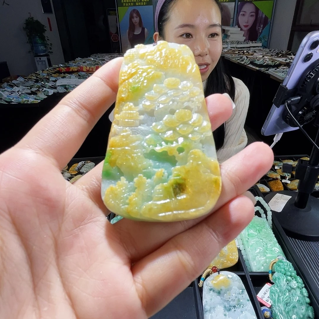 颈饰未镶嵌翡翠一