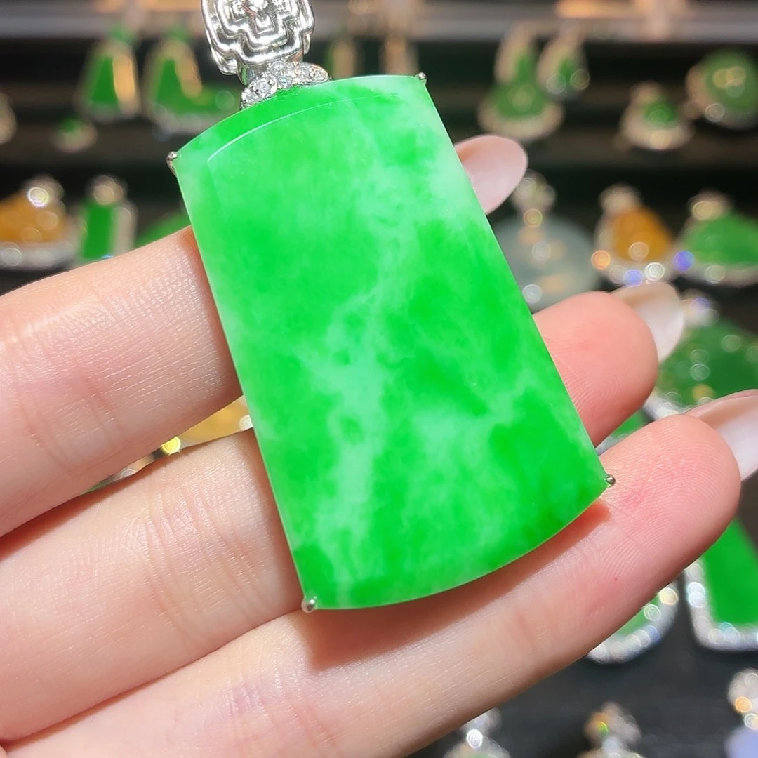 翡翠18K金镶嵌吊坠(不含链)98