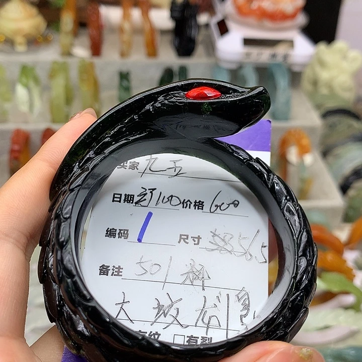 九***)蛇纹石玉未镶嵌手镯