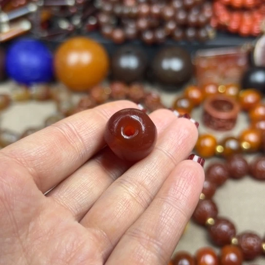 玛瑙/玉髓颈饰未镶嵌老*珑