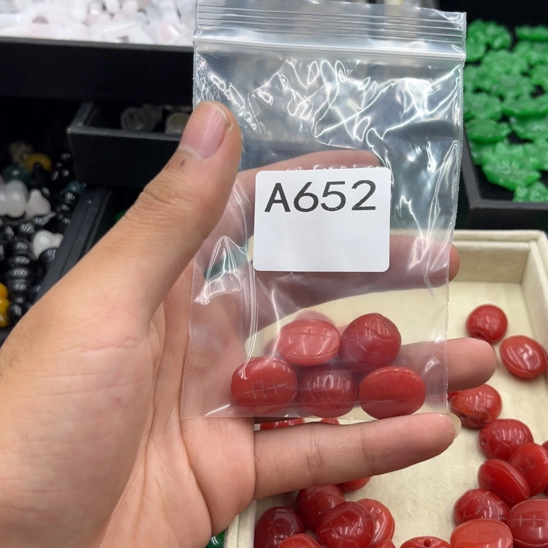 桃***）玛瑙/玉髓合金颈饰