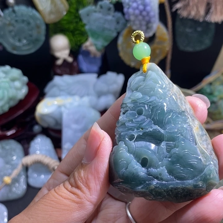 【闪购商品】颈饰未镶嵌翡翠山水