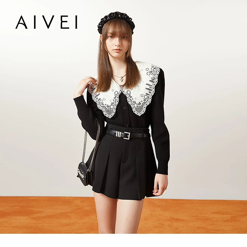 AIVEI欣贺艾薇23秋冬商场同款名媛千金蕾丝娃娃领针织衫P758904A