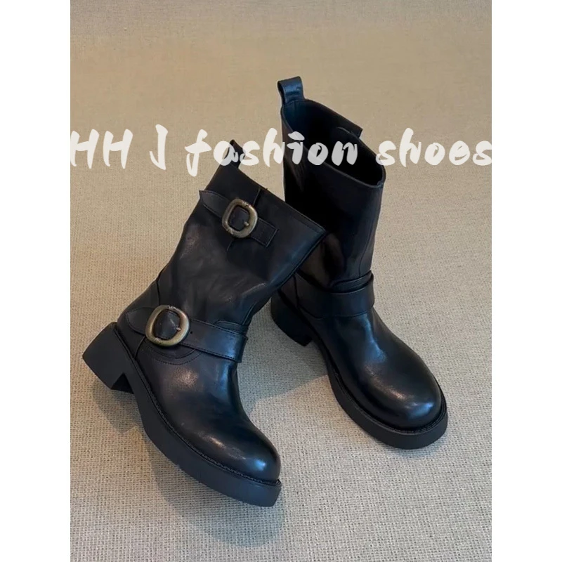牛皮版复古皮带扣真皮机车靴子马丁靴女百搭英伦风厚底骑士靴短靴