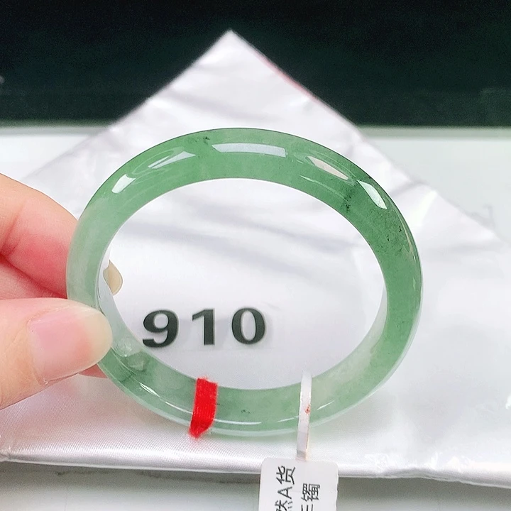 翡翠未镶嵌手镯910