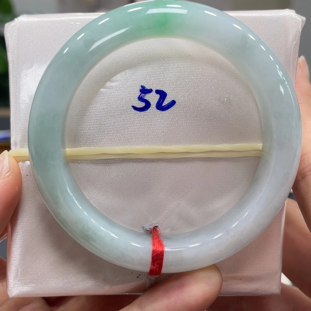 翡翠未镶嵌手镯翡翠