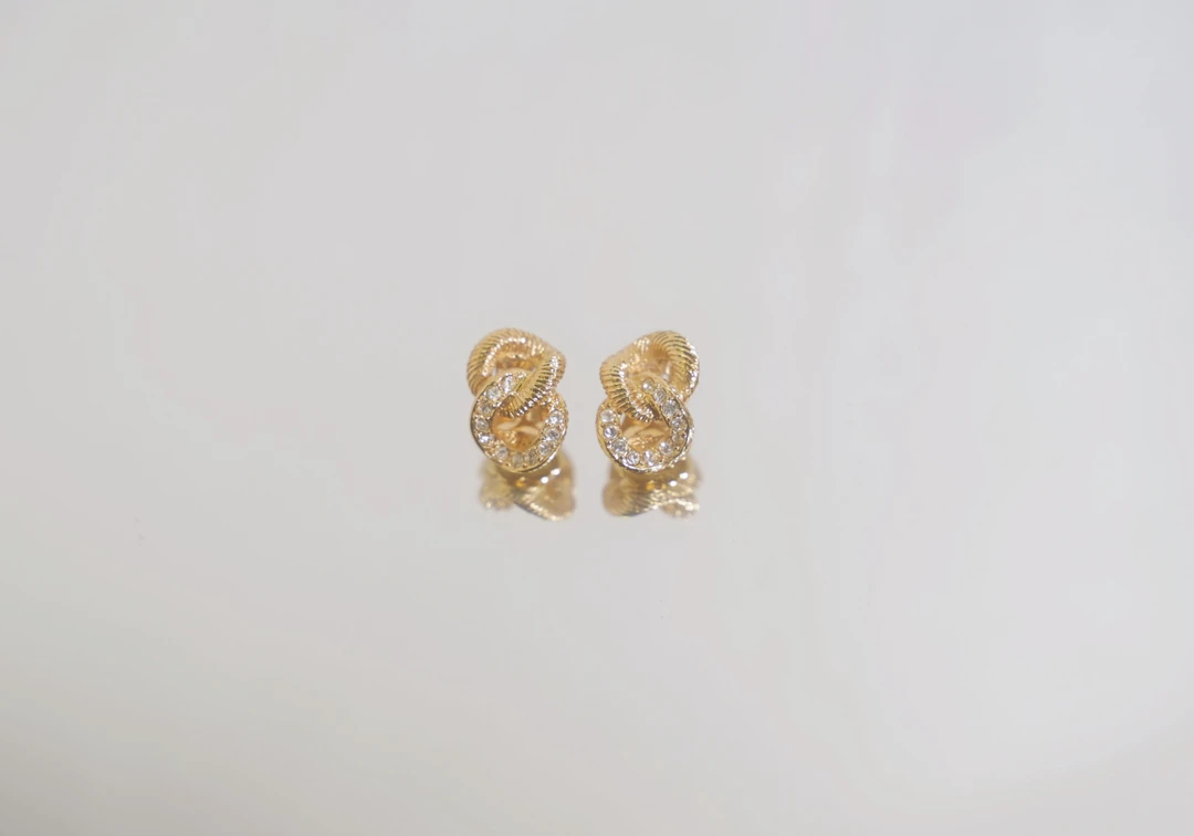 95新 DIOR/迪奥   双扣麻花镶钻耳夹 mh03