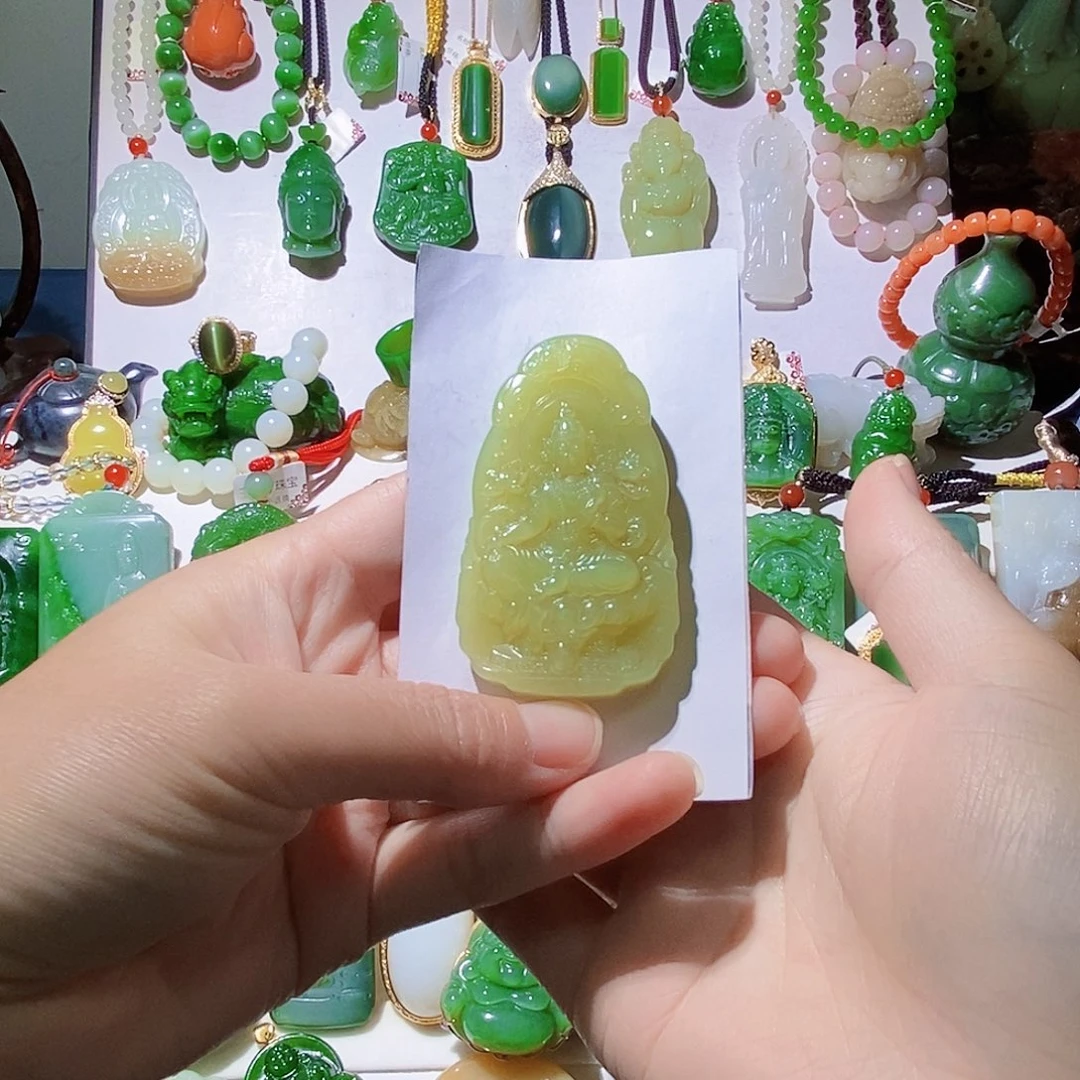 和田玉未镶嵌颈饰