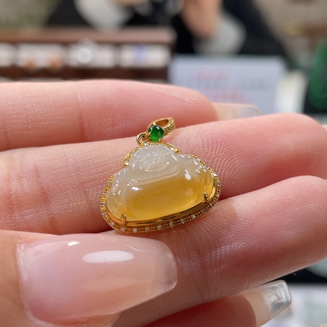 翡翠18K金镶嵌颈饰