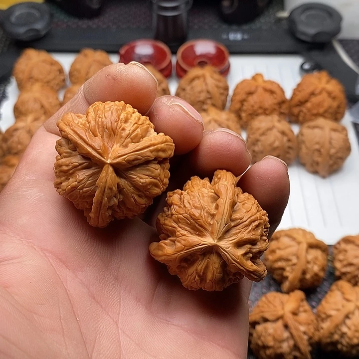 北***业手串/手链核桃拼接三棱10