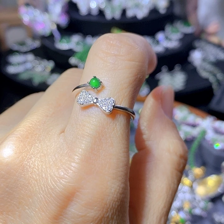 翡翠戒指银S925镶嵌天然翡翠