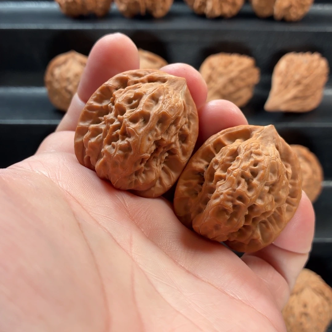 9***嘛把件桃核山地一代白蛇谷35