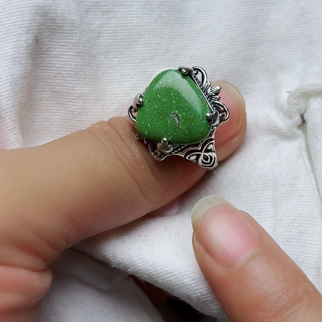 南红玛瑙未镶嵌珠宝奇石