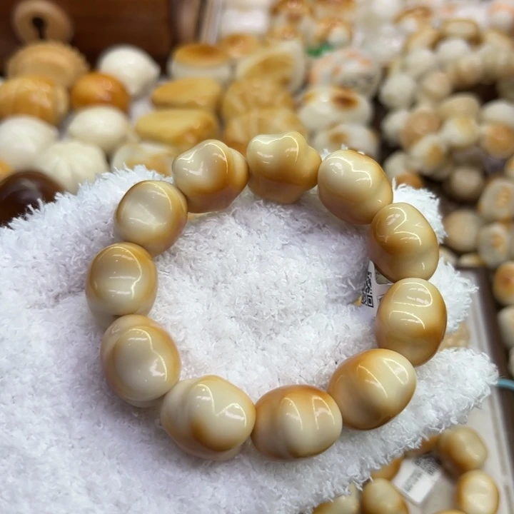 菩提根/象牙果把件57 象牙果原果雕刻炭烧星星微瑕