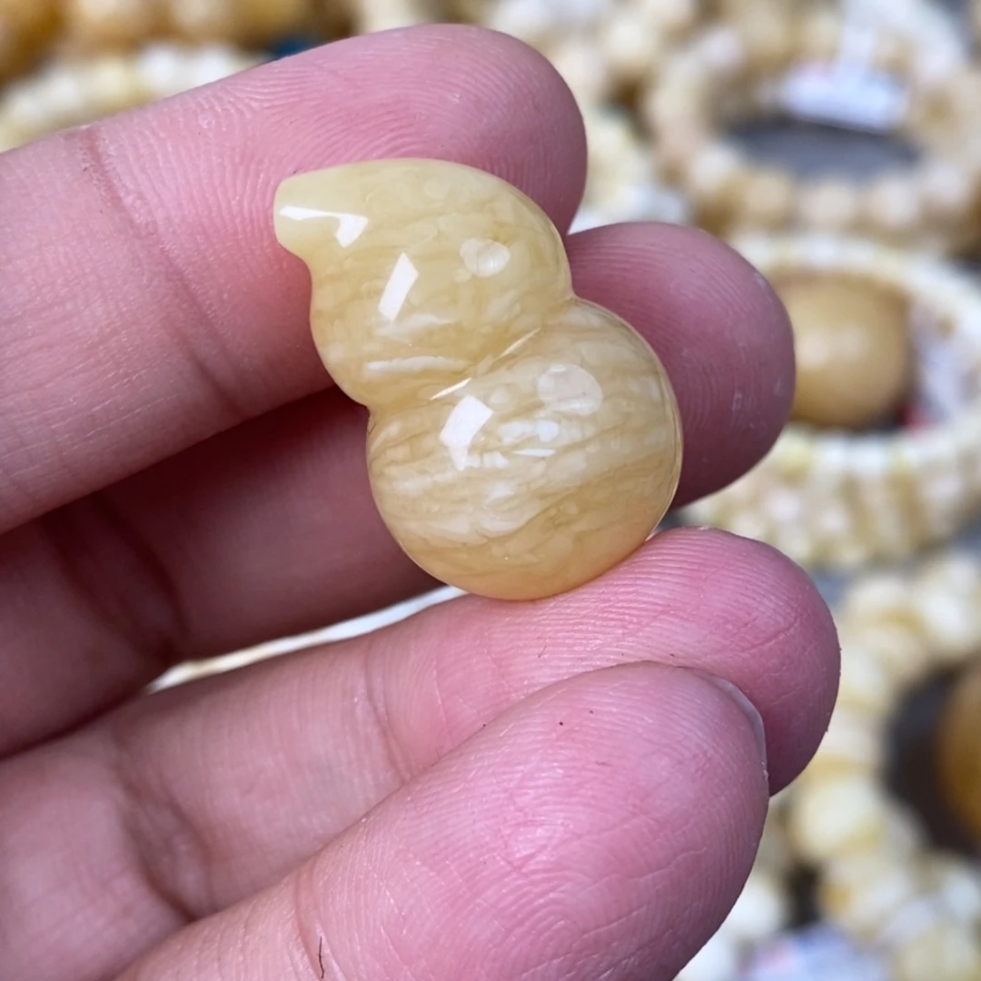 蜜蜡未镶嵌珠宝奇石4.2g