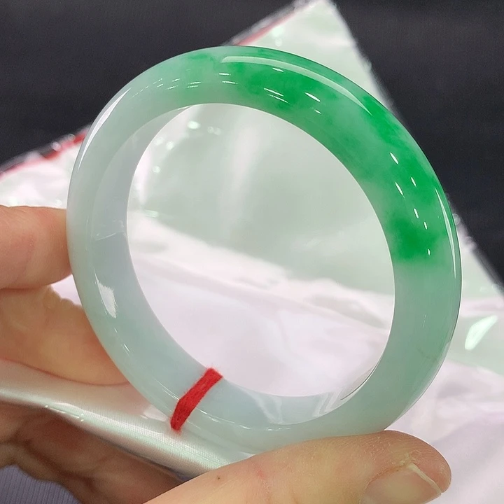 翡翠手镯未镶嵌正圈52-53