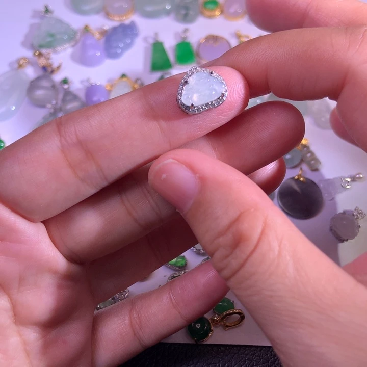 翡翠银S925镶嵌颈饰