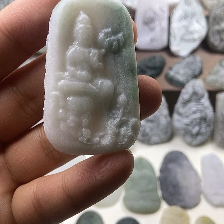 定制翡翠未镶嵌翡翠