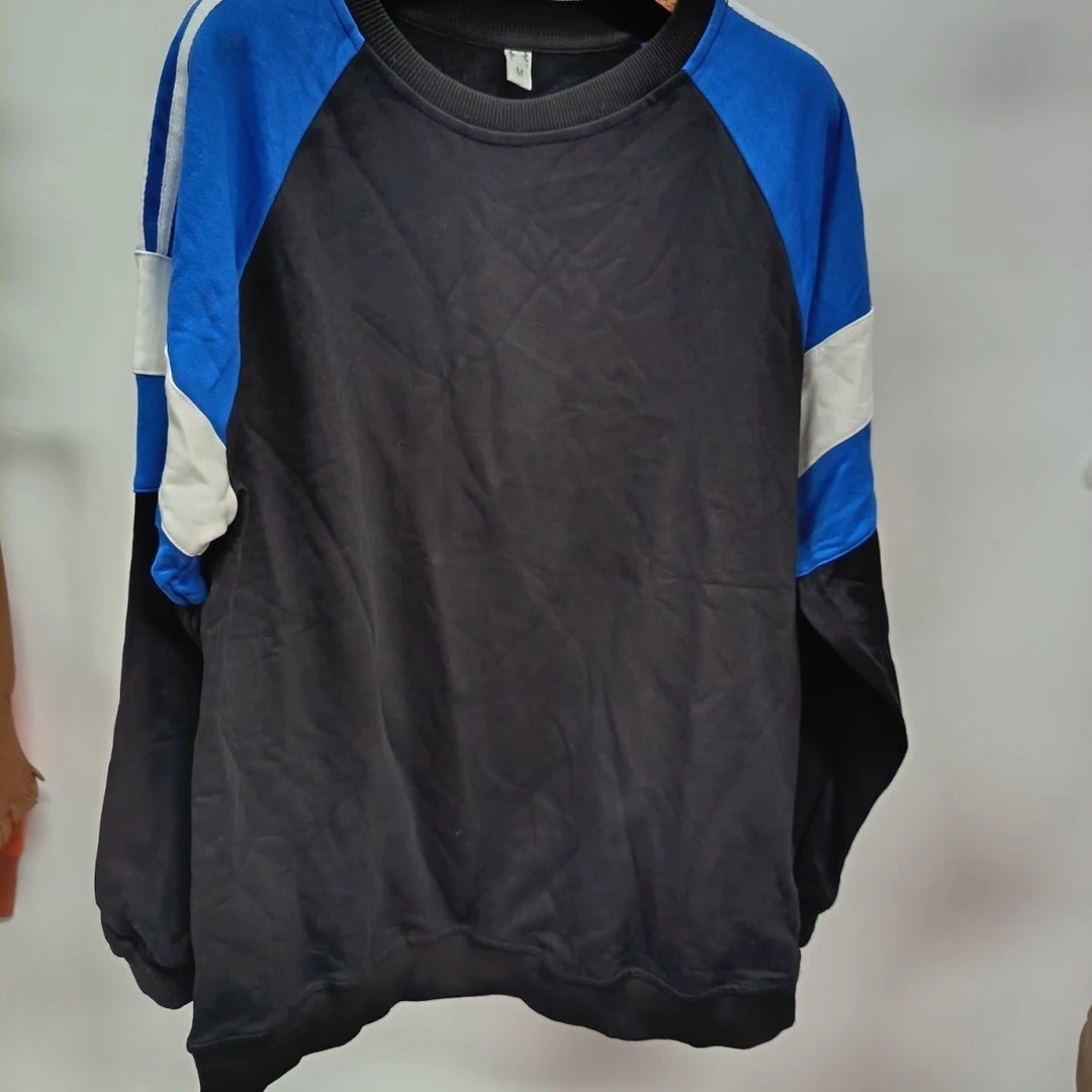 小码女装直播间过款为主，