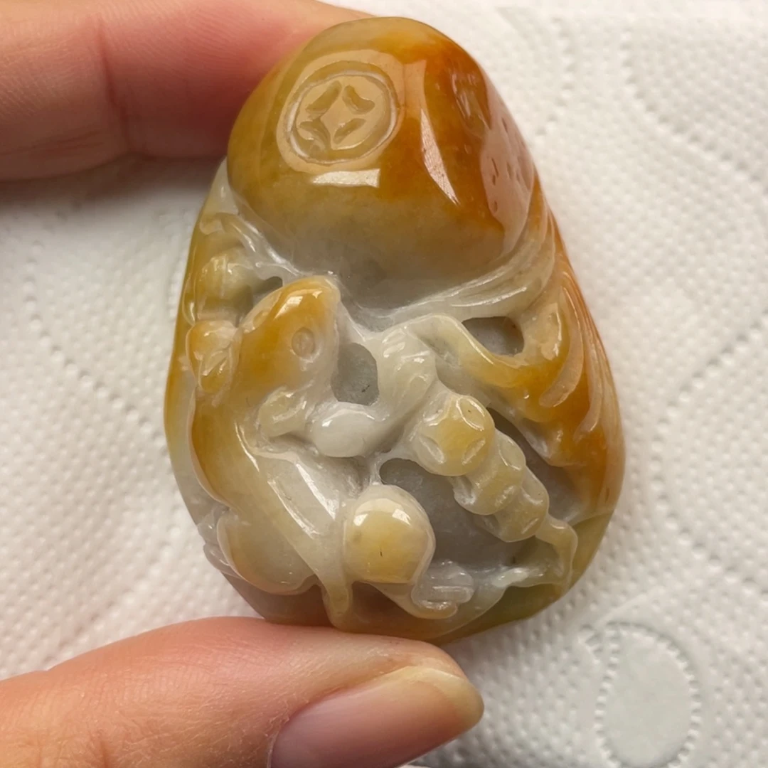 翡翠未镶嵌颈饰翡翠鼠来宝