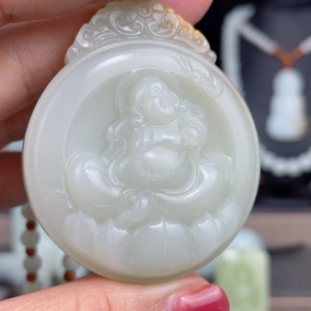 【闪购商品】颈饰未镶嵌和田玉