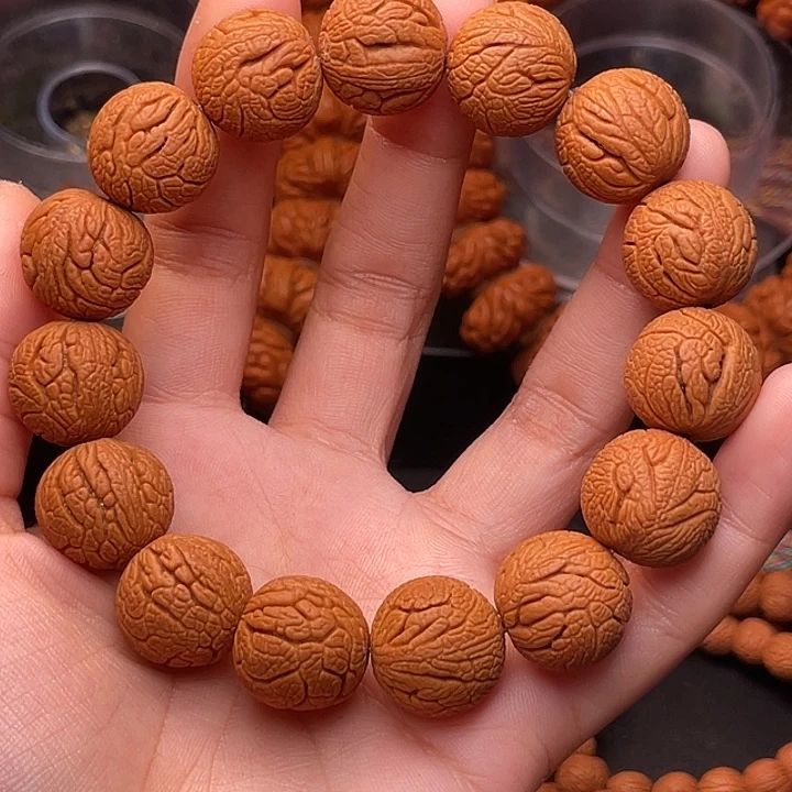 手串桃核金丝龙珠1.6