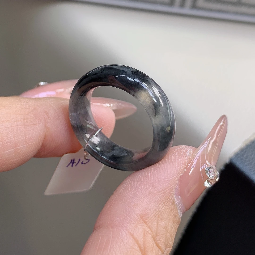 天然缅甸翡翠玉指环 16号 黑冰乌鸡戒圈 尺寸17.5-6.1-3.9mm