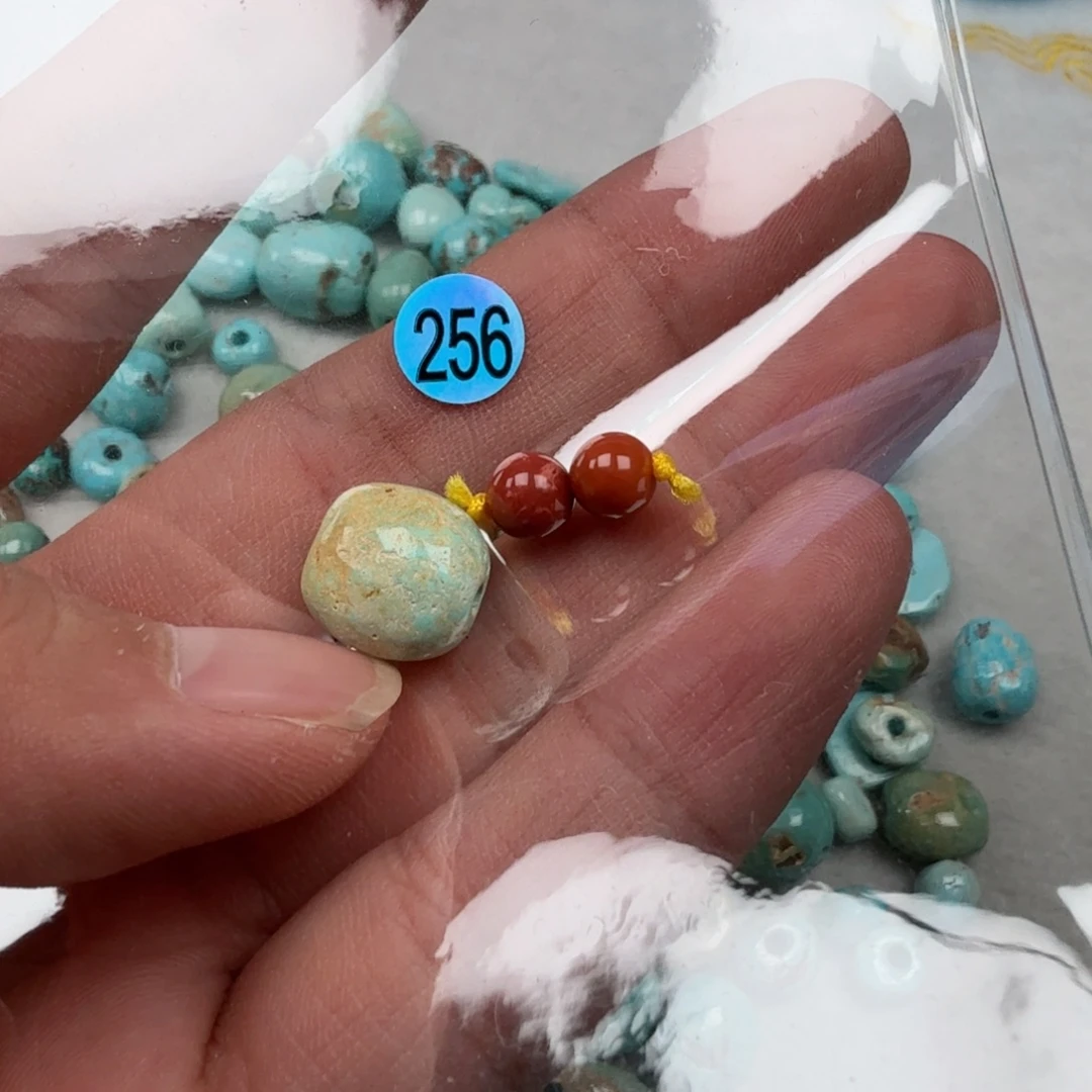 南红玛瑙未镶嵌珠宝奇石