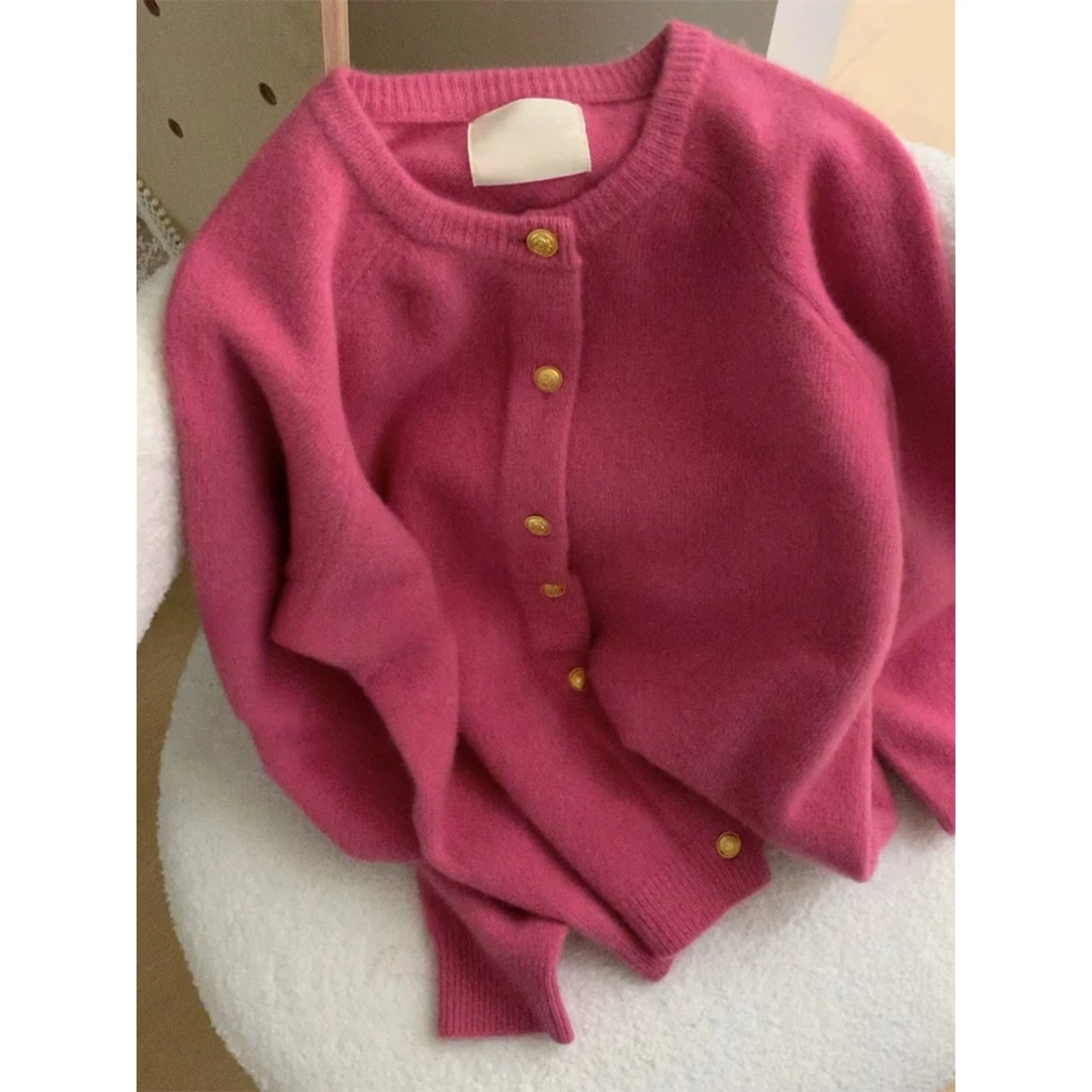 美爆了！上身绝美！树莓粉毛衣女慵懒风小金扣针织衫上衣开衫秋冬季