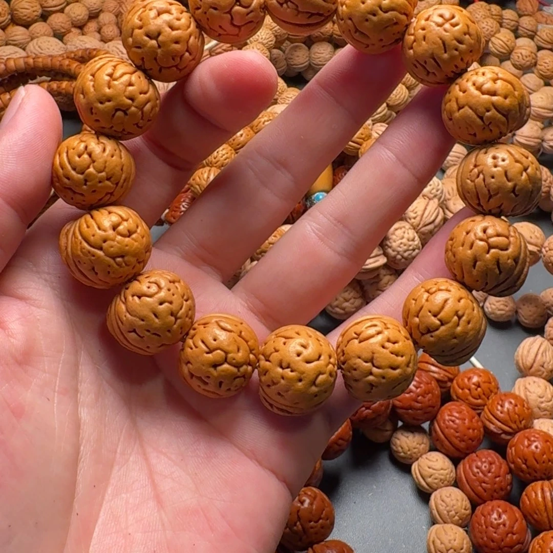 果***吊坠桃核19mm+盘锦树皇手串