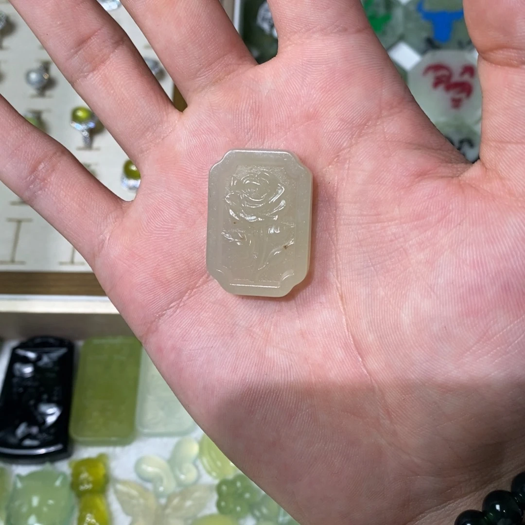 岫玉未镶嵌吊坠(不含链)两单包邮