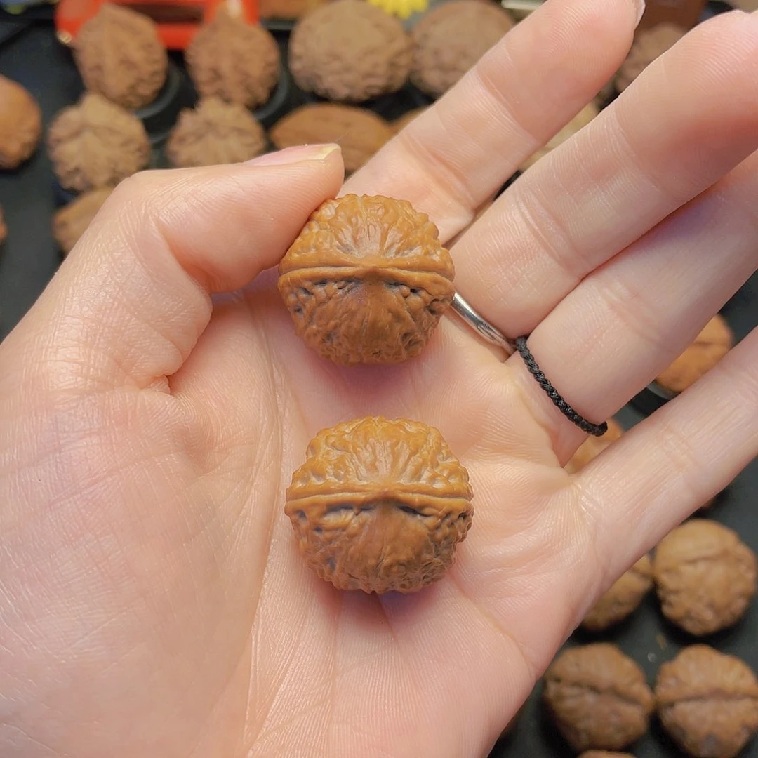 文玩核桃把件㿝*文玩核桃