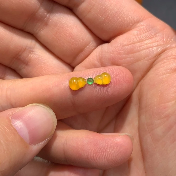 翡翠裸石翡翠葫芦